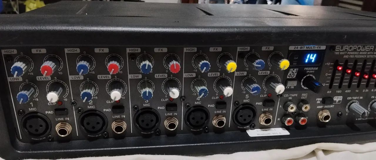 Mixer Amplificado Behringer PMP500M com equalizador gráfico, Potência 500W e 5 Canais - Foto 3