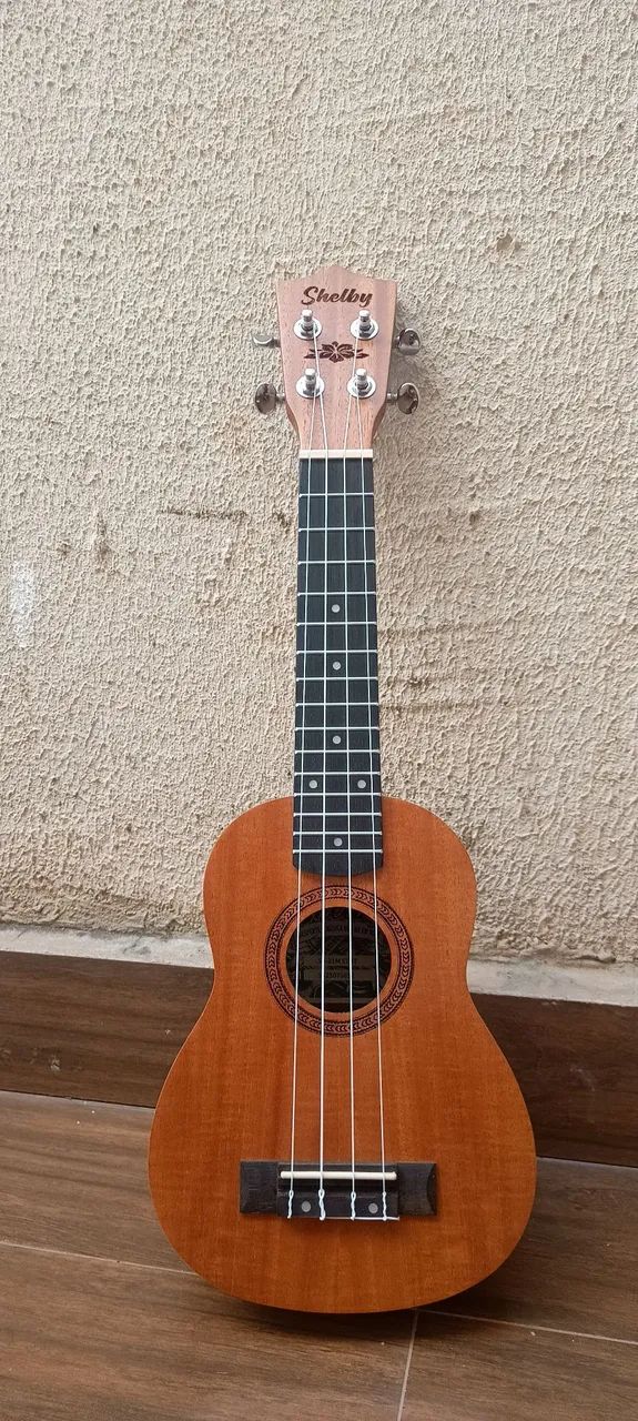 Ukulele Shelby 