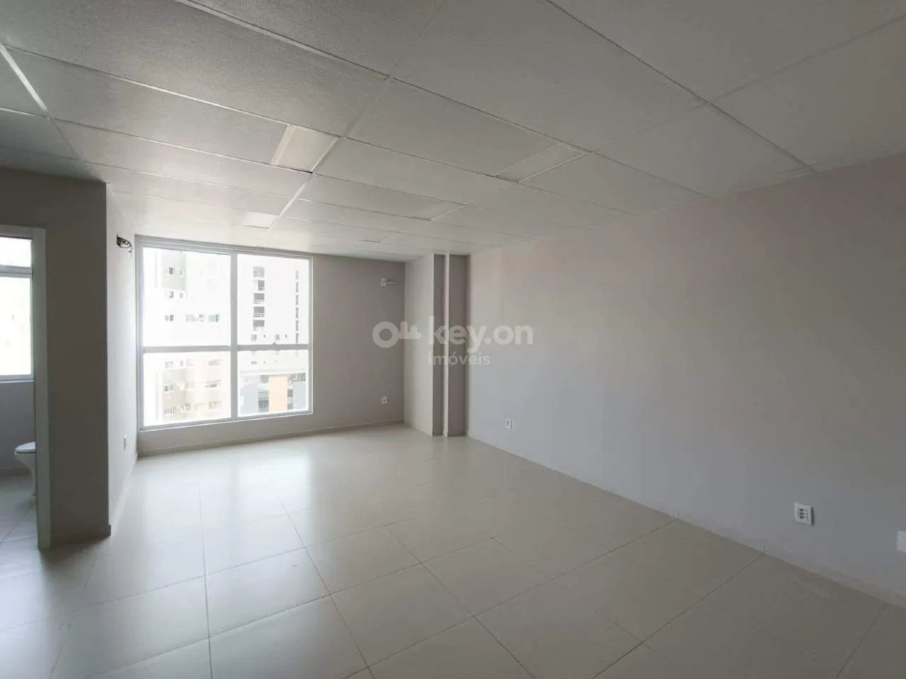 Sala para aluguel, 1 vaga, Centro - Tubarão/SC - Foto 3