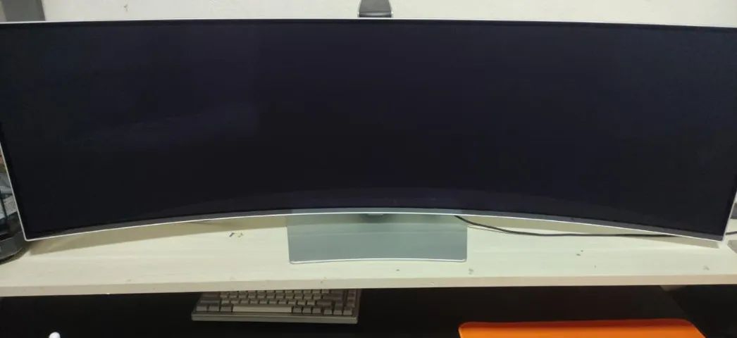 Monitor OLED 240Hz 49" Samsung Odyssey G9 - Foto 2