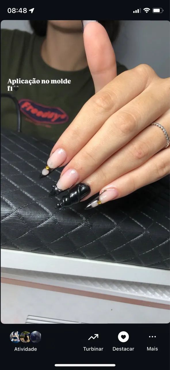 Ofereço meu serviço de nail designer 