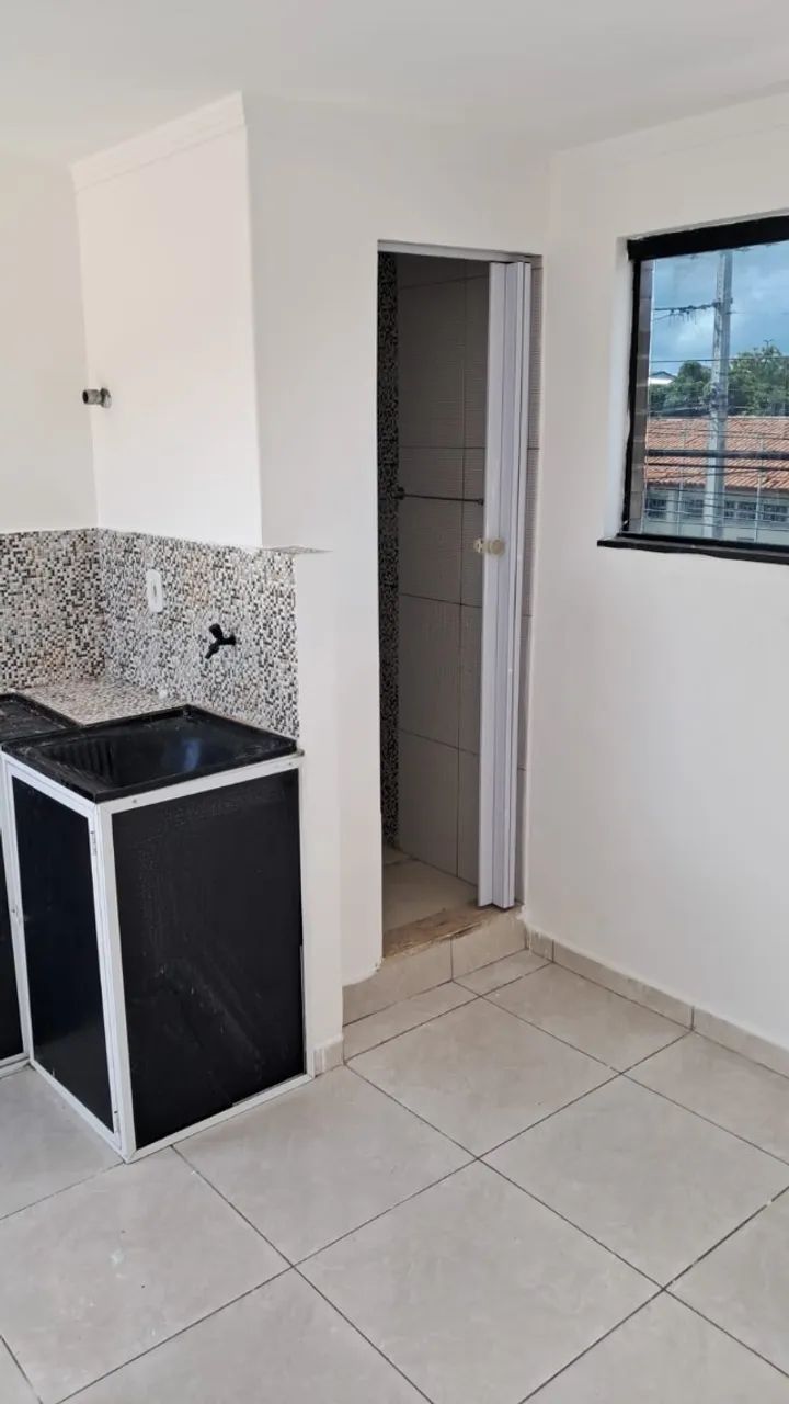 Kitnet bem localizada - Farolandia Falar com Valéria * ou * - Foto 3
