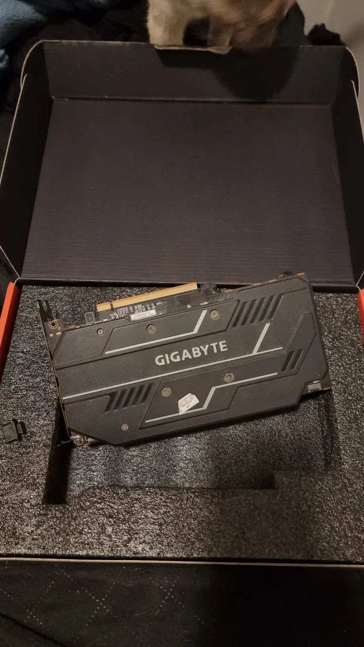 RX 5500 XT Oc Gigabyte - Foto 3