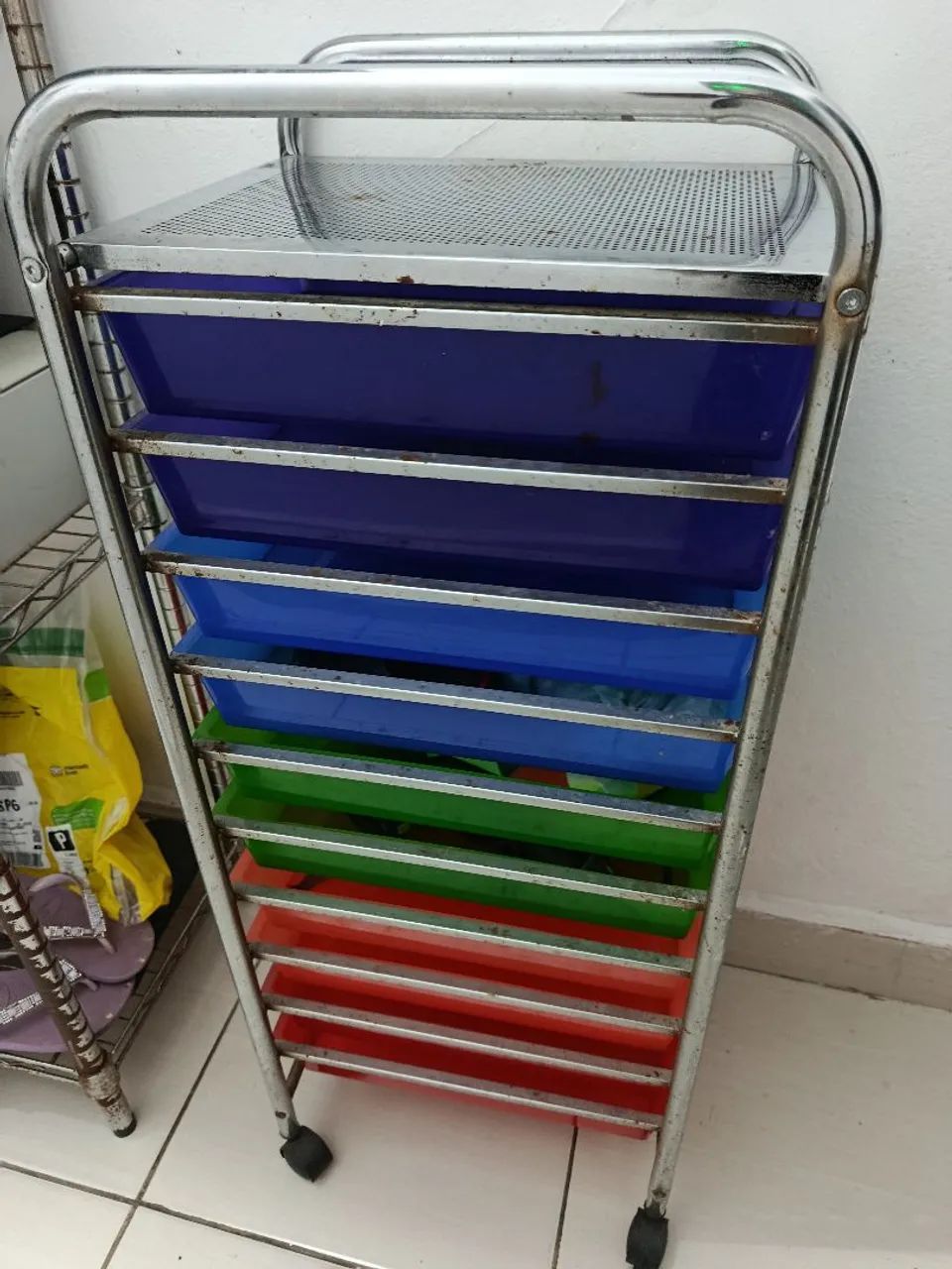 Estante de metal e plástico  - Foto 5