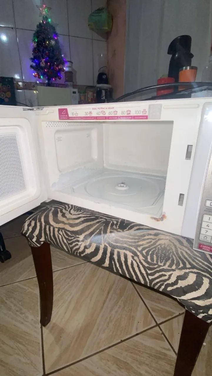 Vendo microondas semi novo - Foto 4