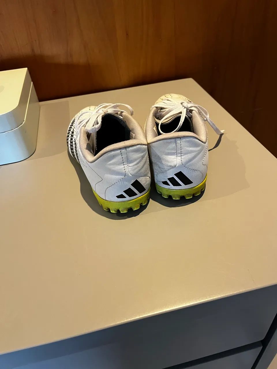 Chuteira society adidas predator branca tamanho 35  - Foto 2