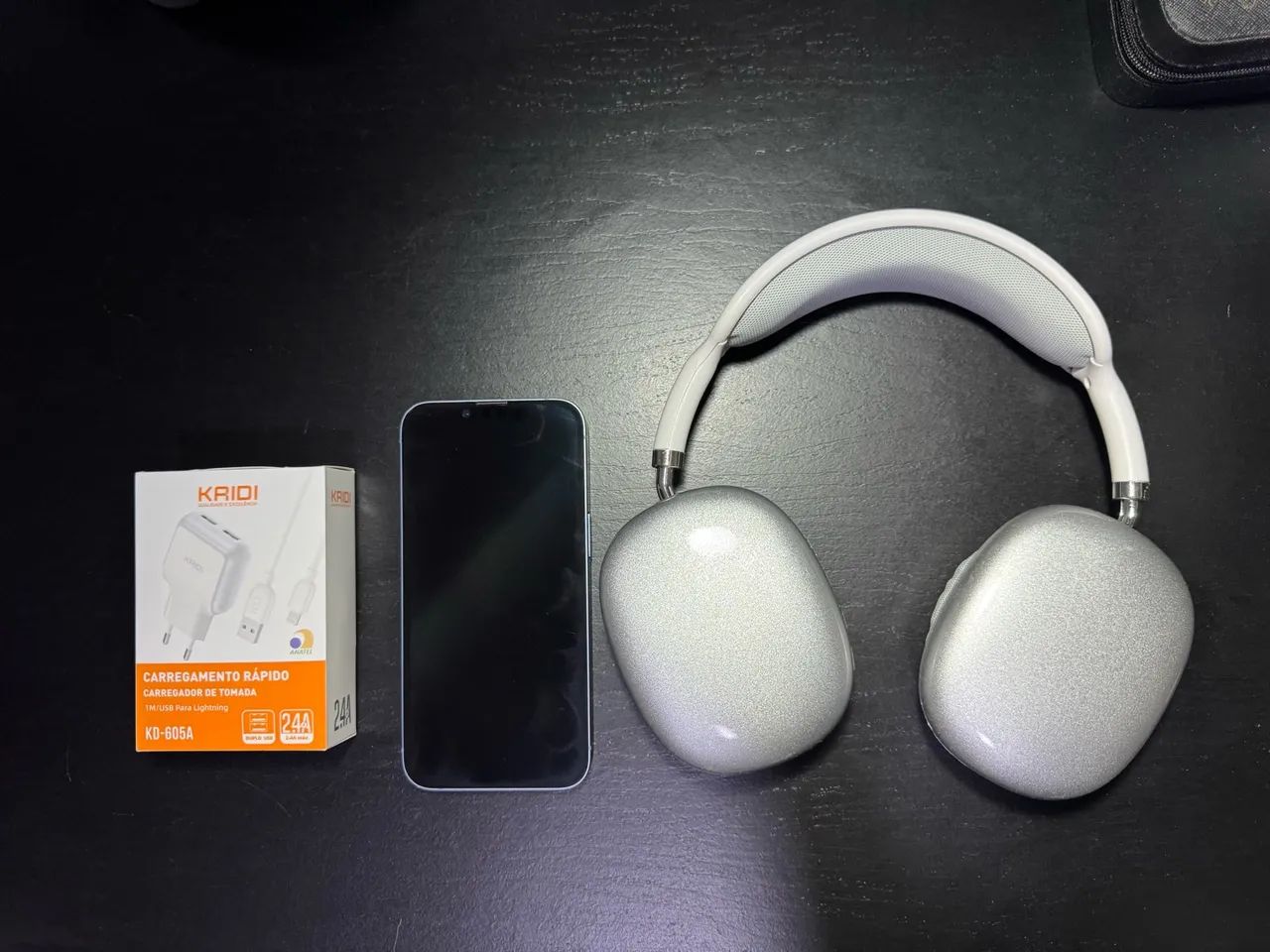 iPhone 14 128GB + CARREGADOR + FONE