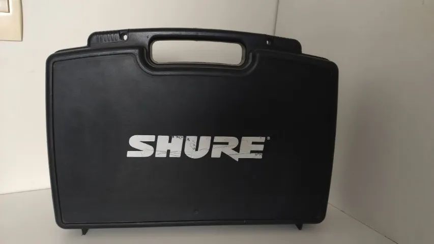 Microfone SHURE sem fio PG58 (VHF) 