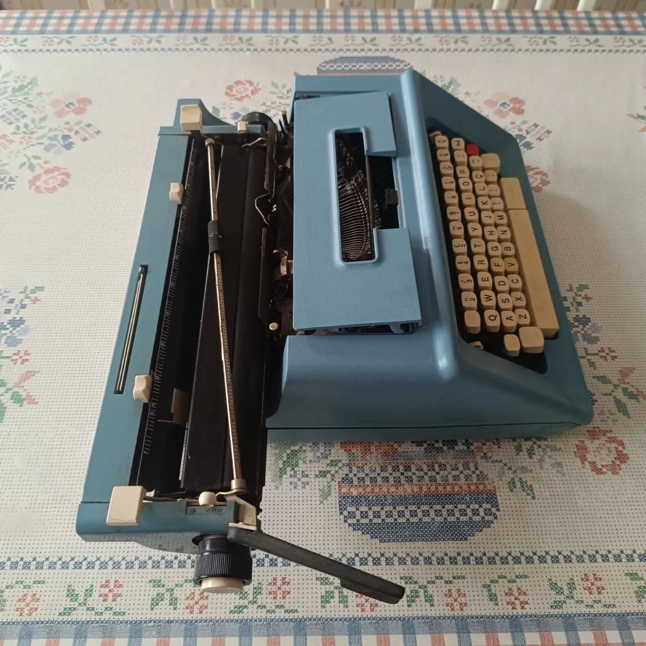 Maquina de escrever Olivetti Studio 46 - Foto 3