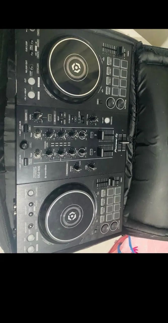 DDJ 400
