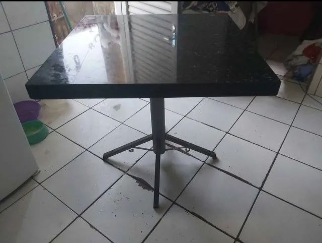 Mesa de tampo de mármore 64962147724291122
