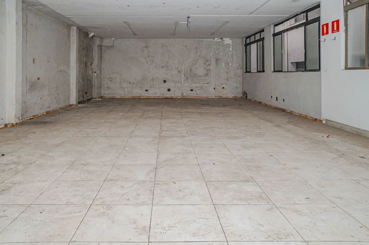 Galpão na Rua Catão, 308  544 m² - Foto 2