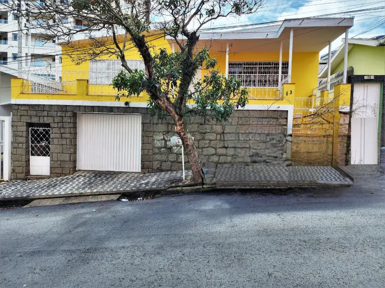 Excelente casa no centro de Poços de Caldas MG.