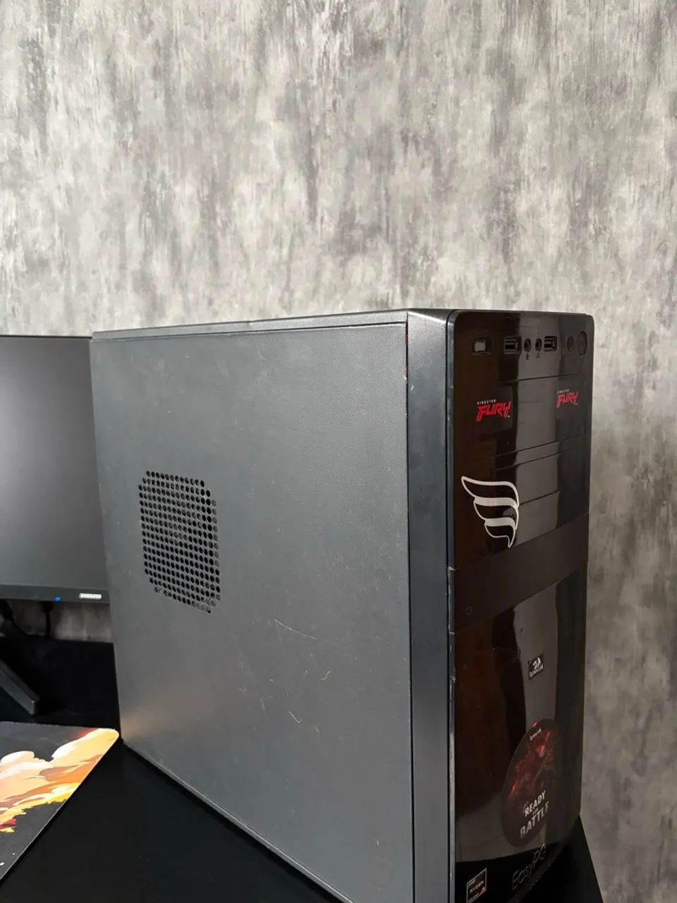 Gabinete gamer pra vender logo
