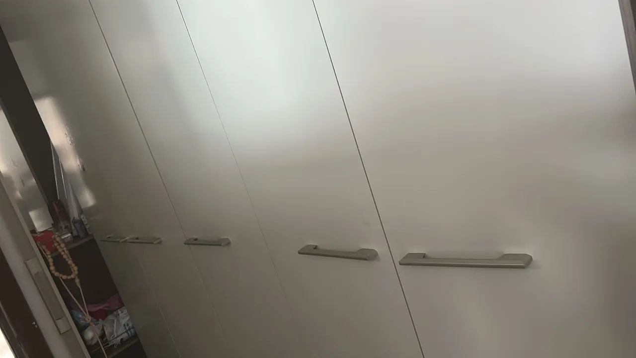 Guarda roupa 6 portas