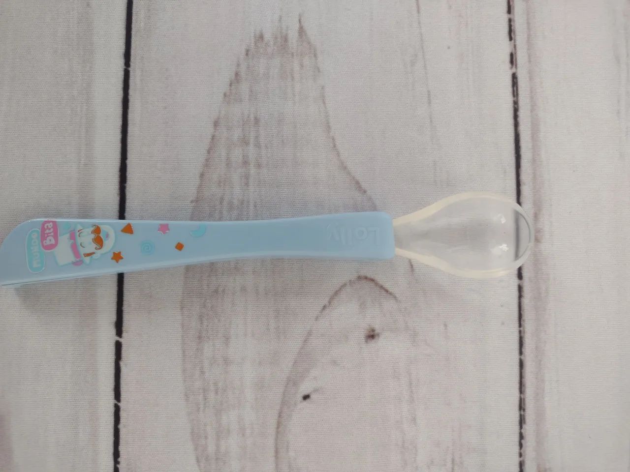 Mamadeira, Chupeta com estojo e colher de Silicone - Foto 2