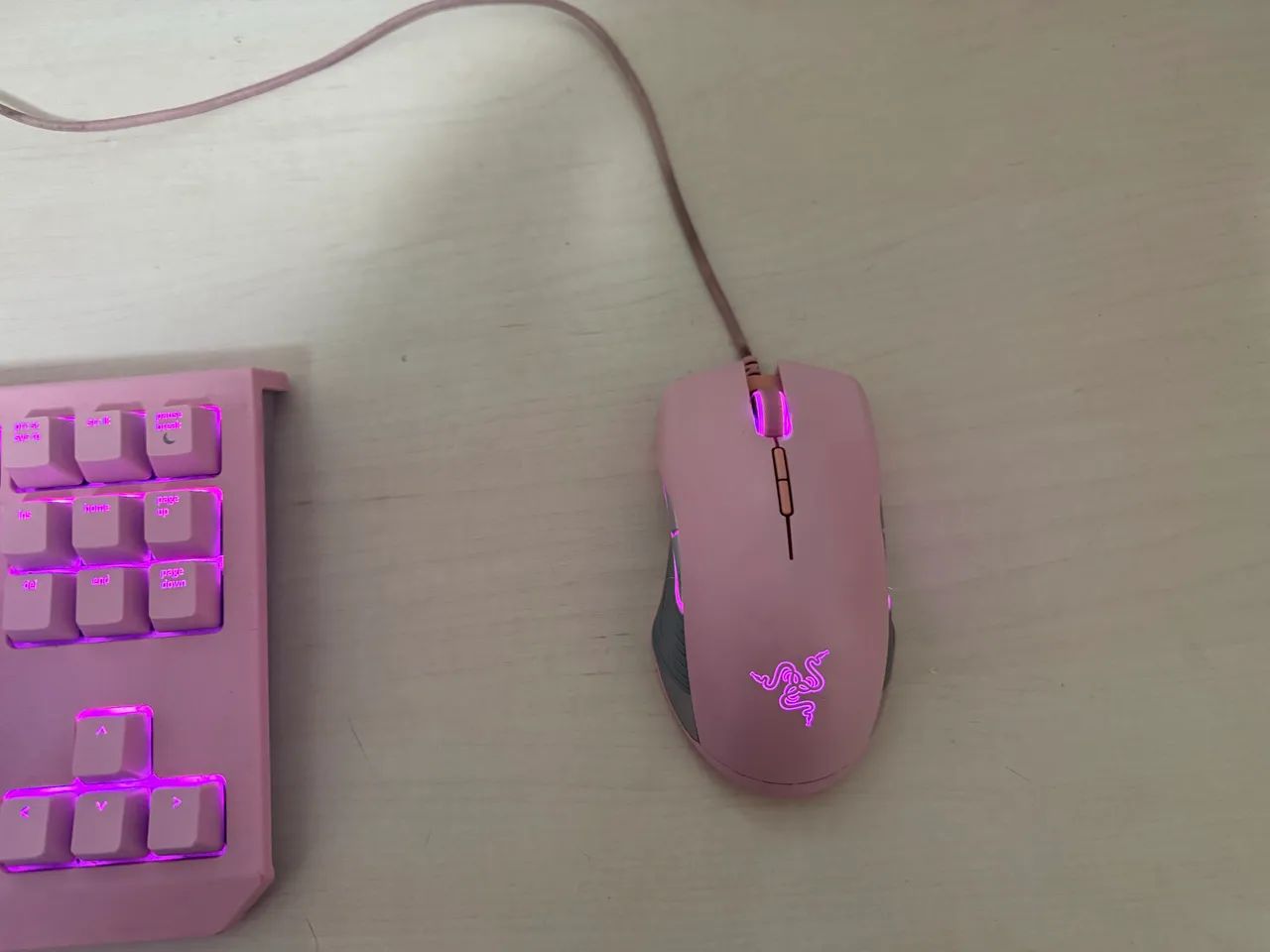 Teclado e Mouse Razer - Rosa Gamer  - Foto 4