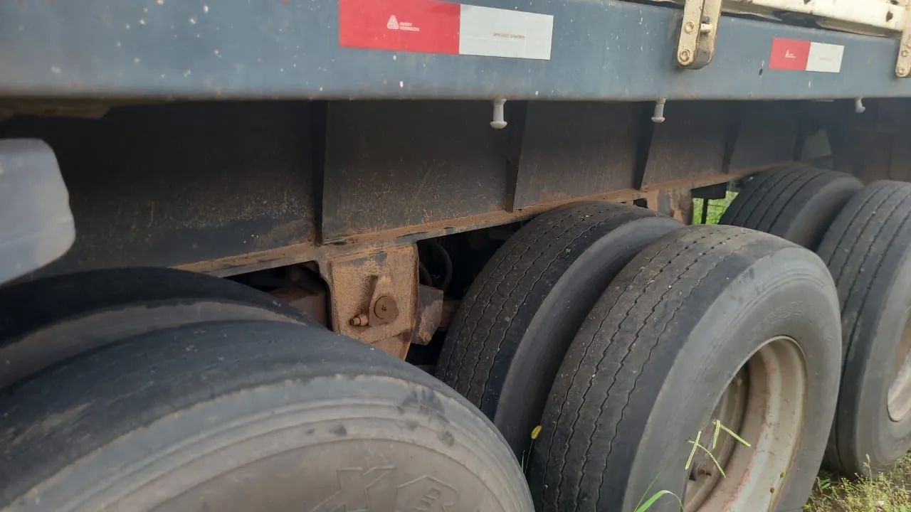 Vende carreta Rondônia 2001 grade Baixa .sem pneu 30.000 ac.troca por carro . - Foto 7