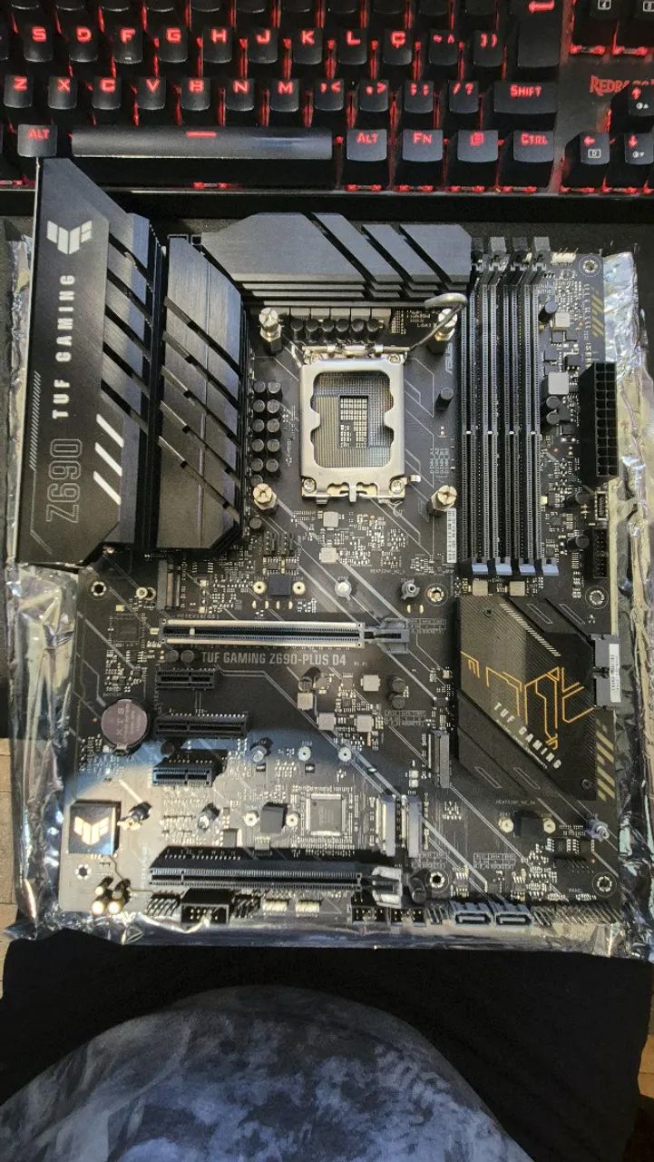 Placa Mãe Asus TUF Gaming z690-Plus D4 - Foto 2