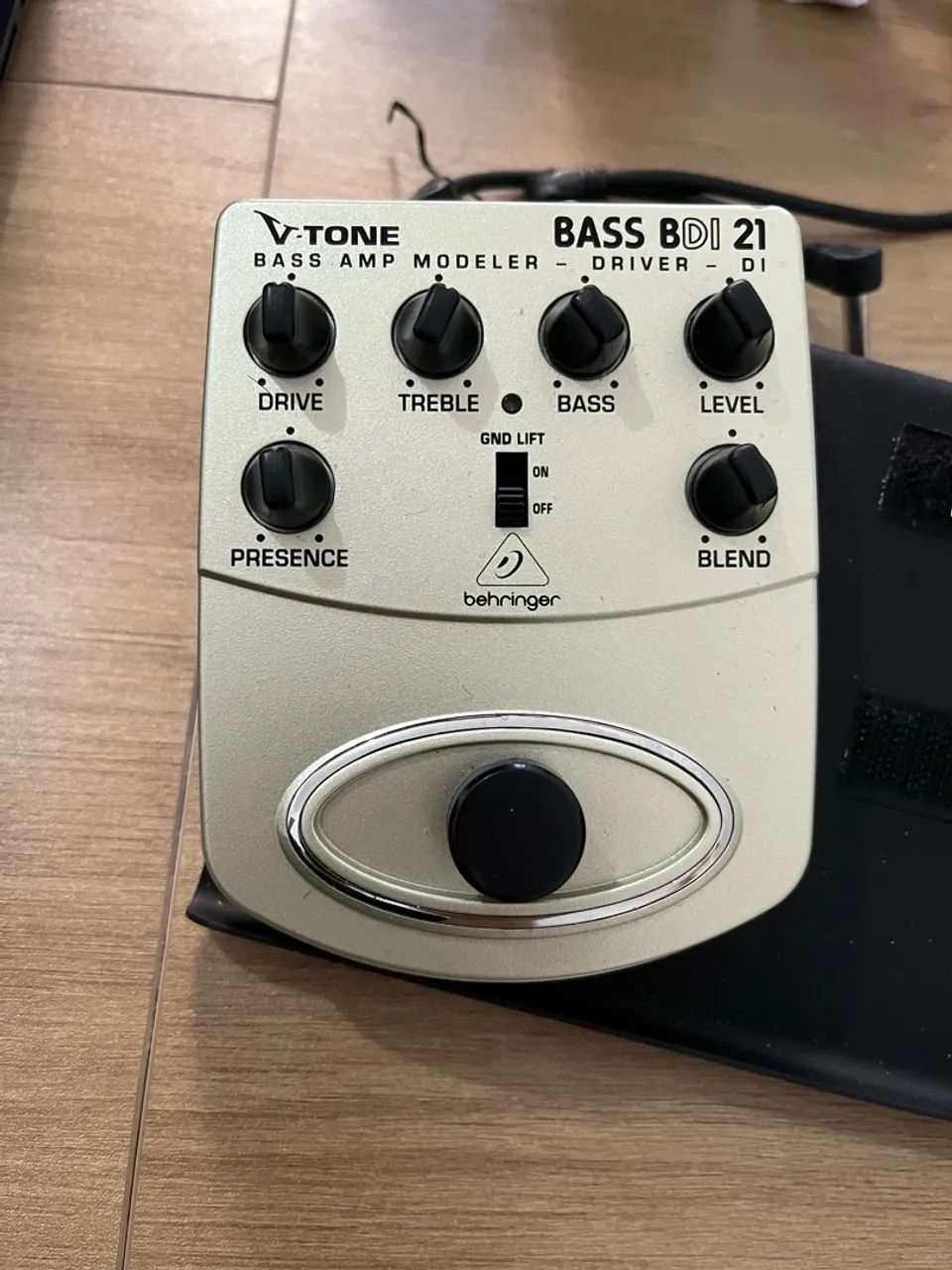 Pré Amp - Behringer BDI21