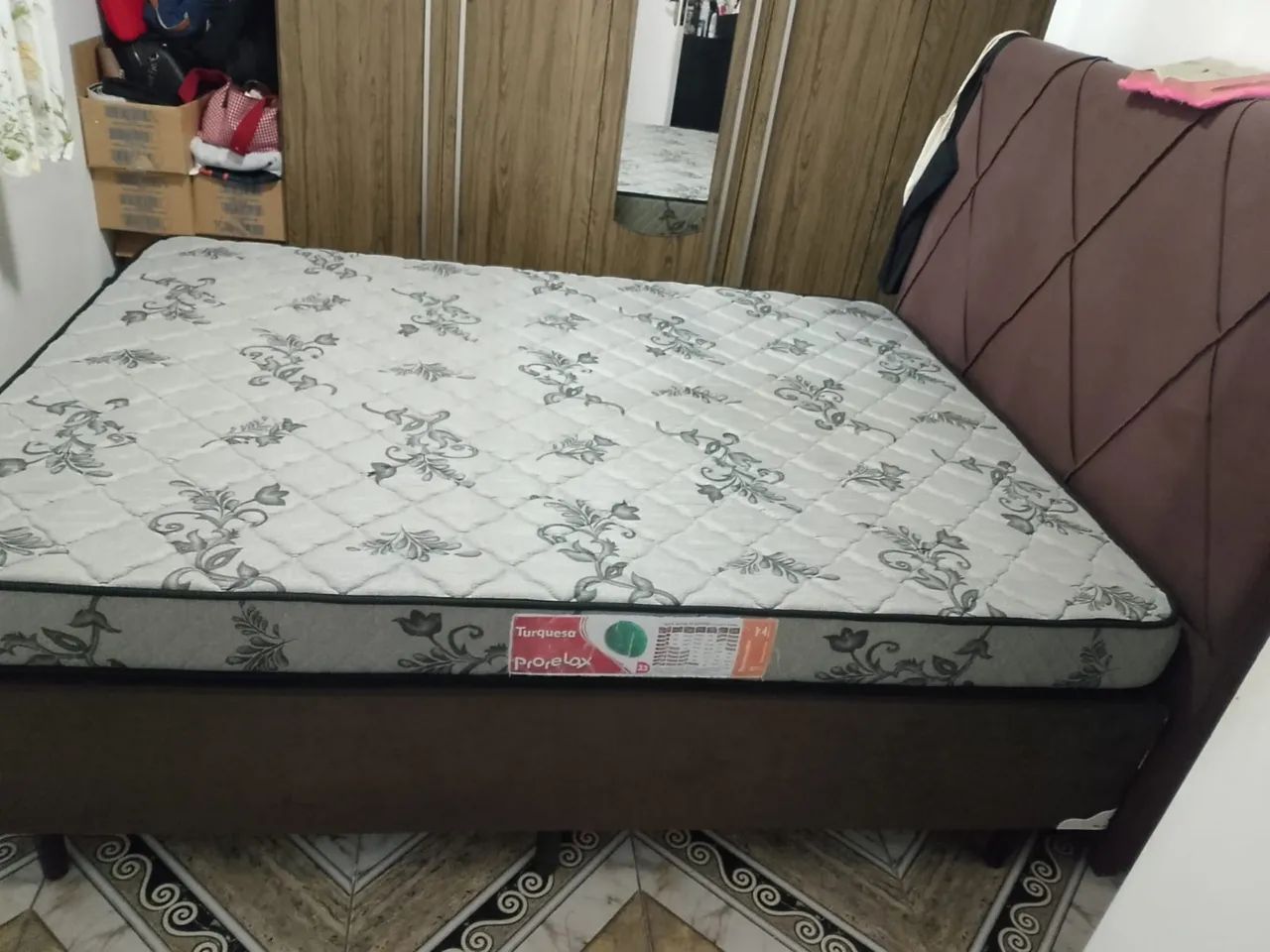 Cama box casal completa R$ 800,00