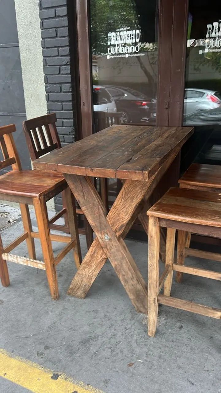 Conjunto Mesa + Bancos - Peroba Rosa