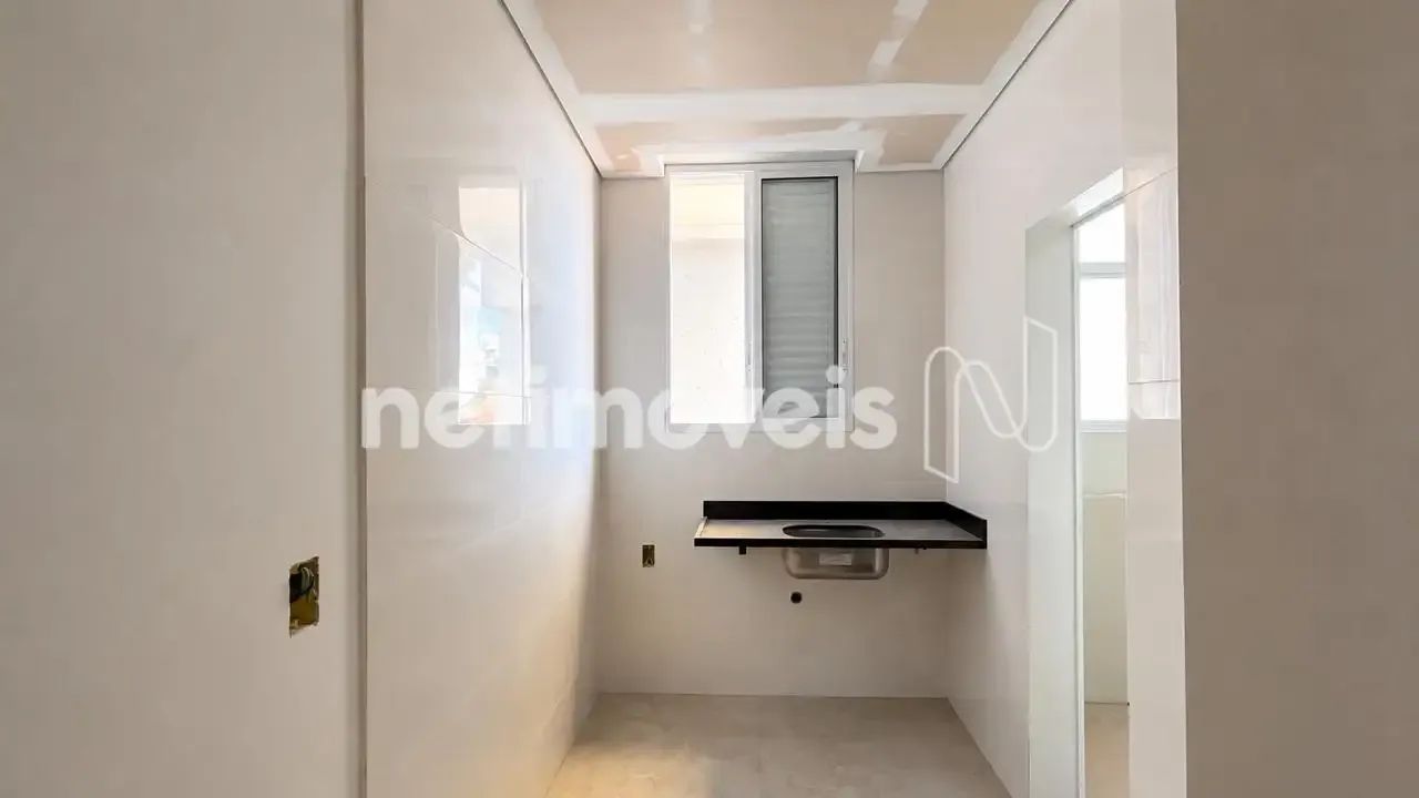 LOTE NO BAIRRO FERNÃO DIAS COM UMA CASA E 20 KITNETS - Foto 4
