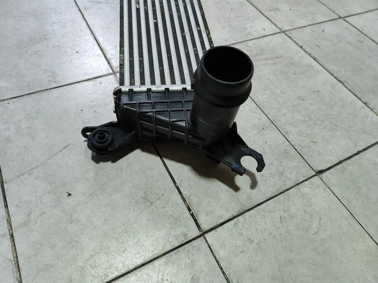 Intercooler Tracker 2022/2025 peça original  - Foto 5