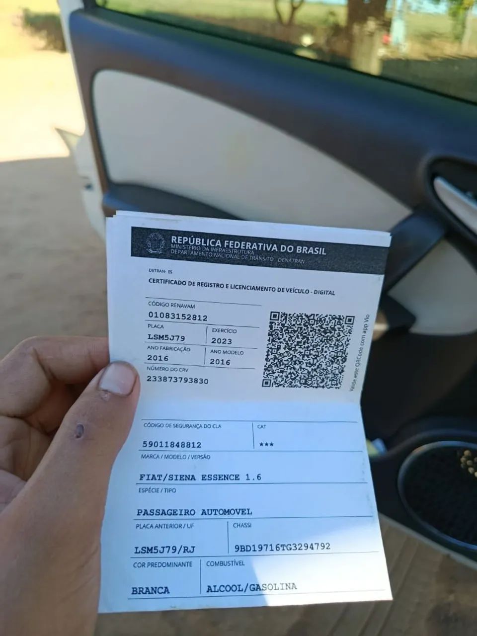 Fiat Grand Siena Grand Siena ESSENCE Dual. 1.6 Flex 16V 2016