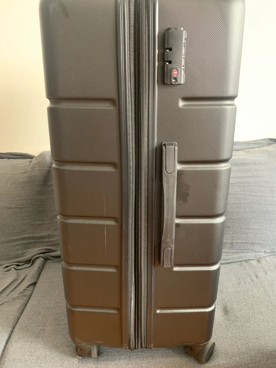 Mala 23kg preta Resistente - Marca própria Walmart - Foto 2