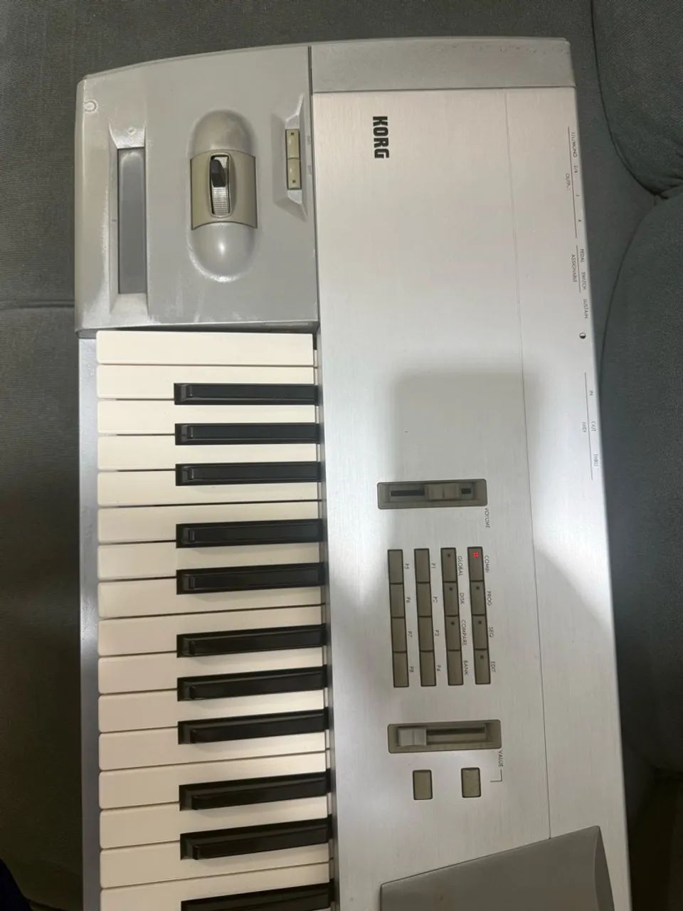 Teclado Korg Trinity Pro - Foto 2