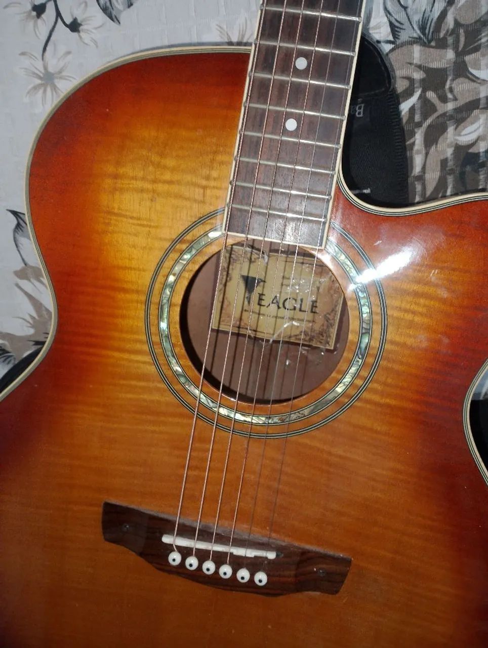 Violão Eagle elétrico preço de desapego  - Foto 2