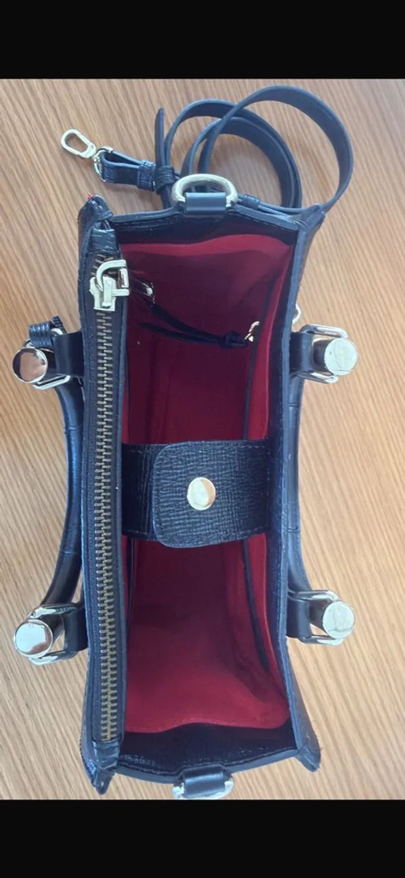 Vendo uma bolsa Shutz nova - Foto 3