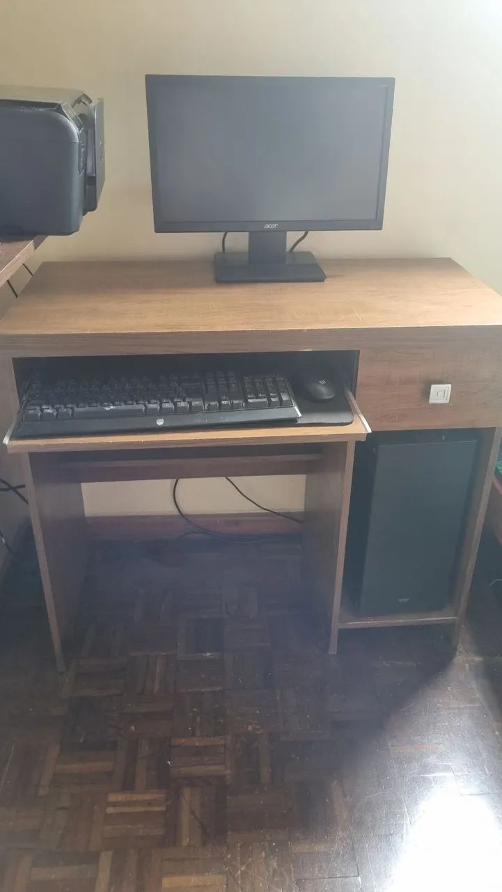 Vendo mesa de computador com gaveta - Foto 3