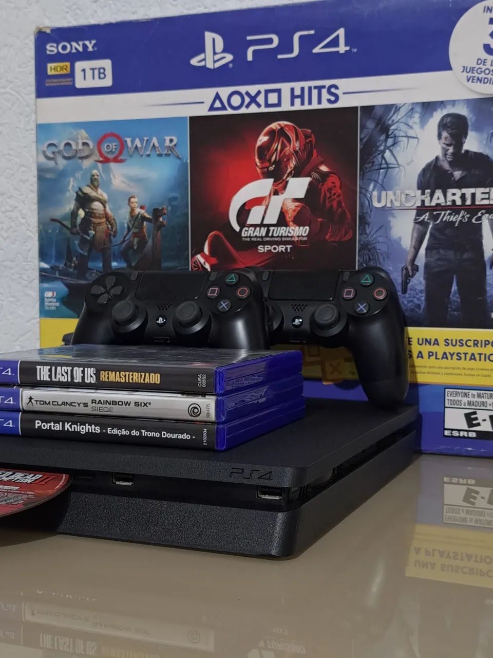 Ps4 Slim 1tb com Caixa 2 controles + 4 jogos - Foto 3