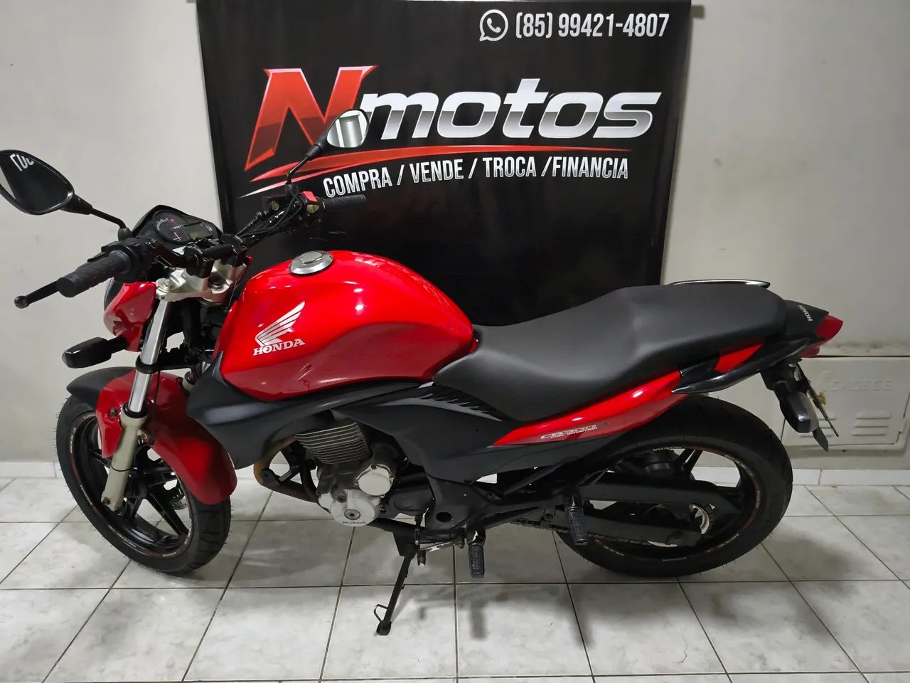 HONDA CB 300R - Foto 2
