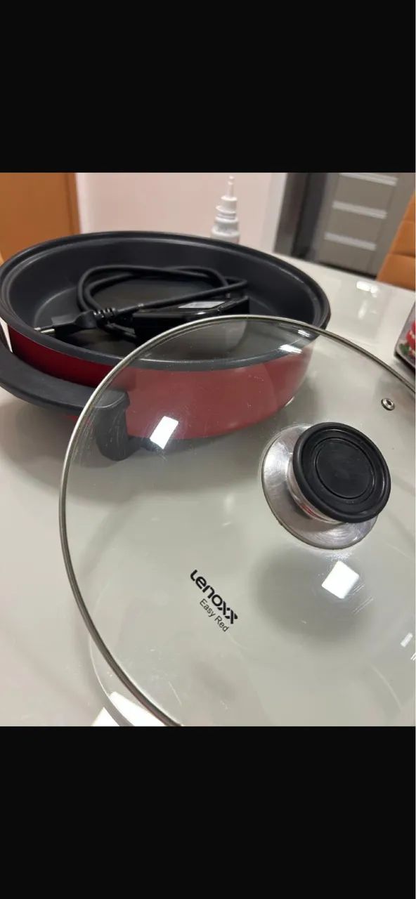 Panela elétrica tipo frigideira 