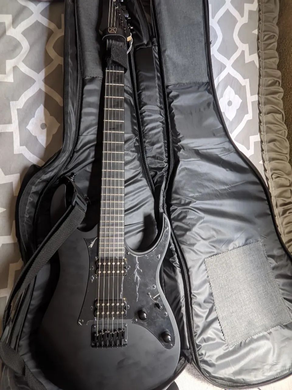 Guitarra GIO grg113ex nova com elixir e 2 cabos p10  - Foto 2