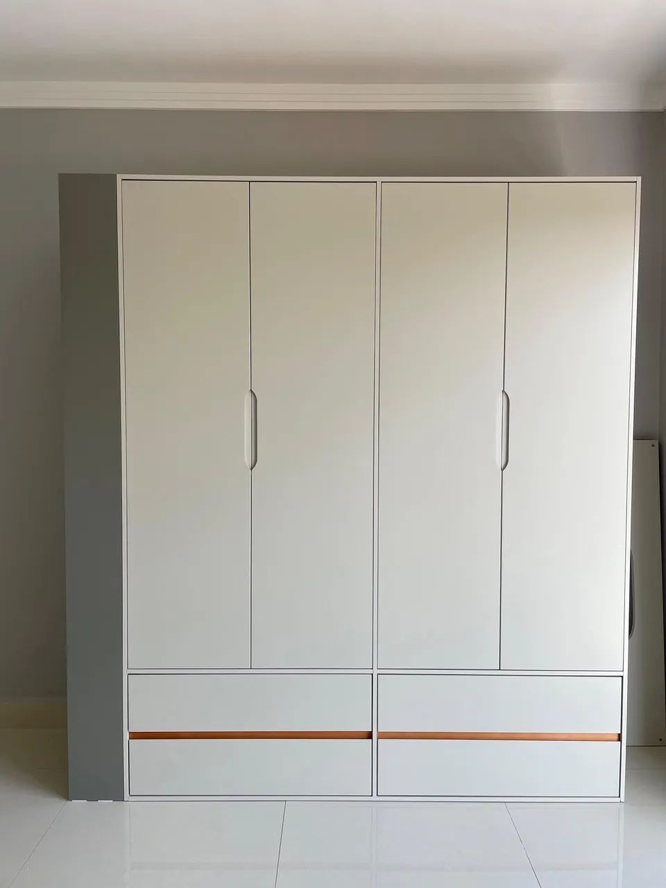 Guarda roupa branco/areia em perfeito estado - Foto 3