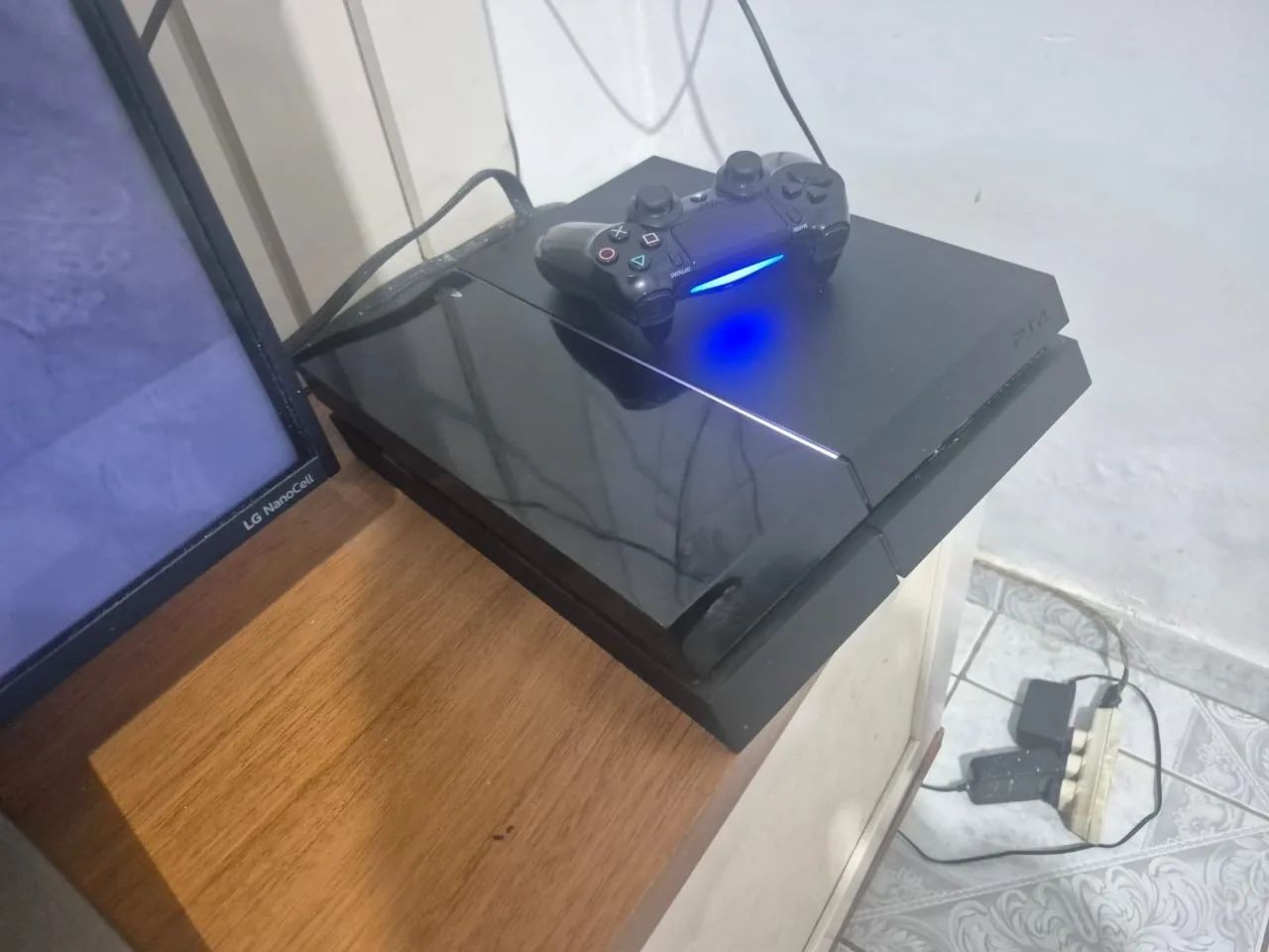 PS4 + 01 CONTROLE  - Foto 3