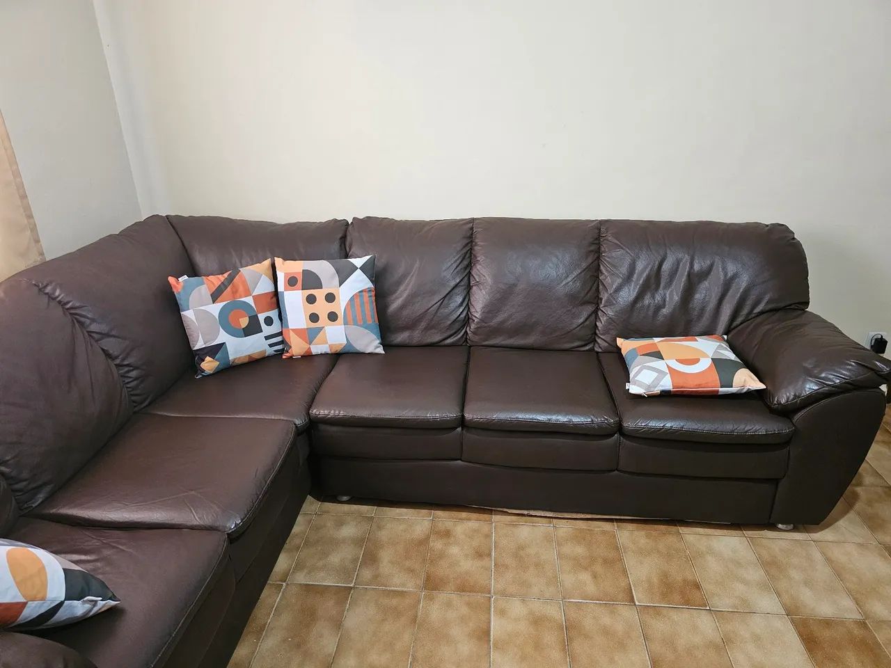 VENDO SOFA EM COURO - Foto 3