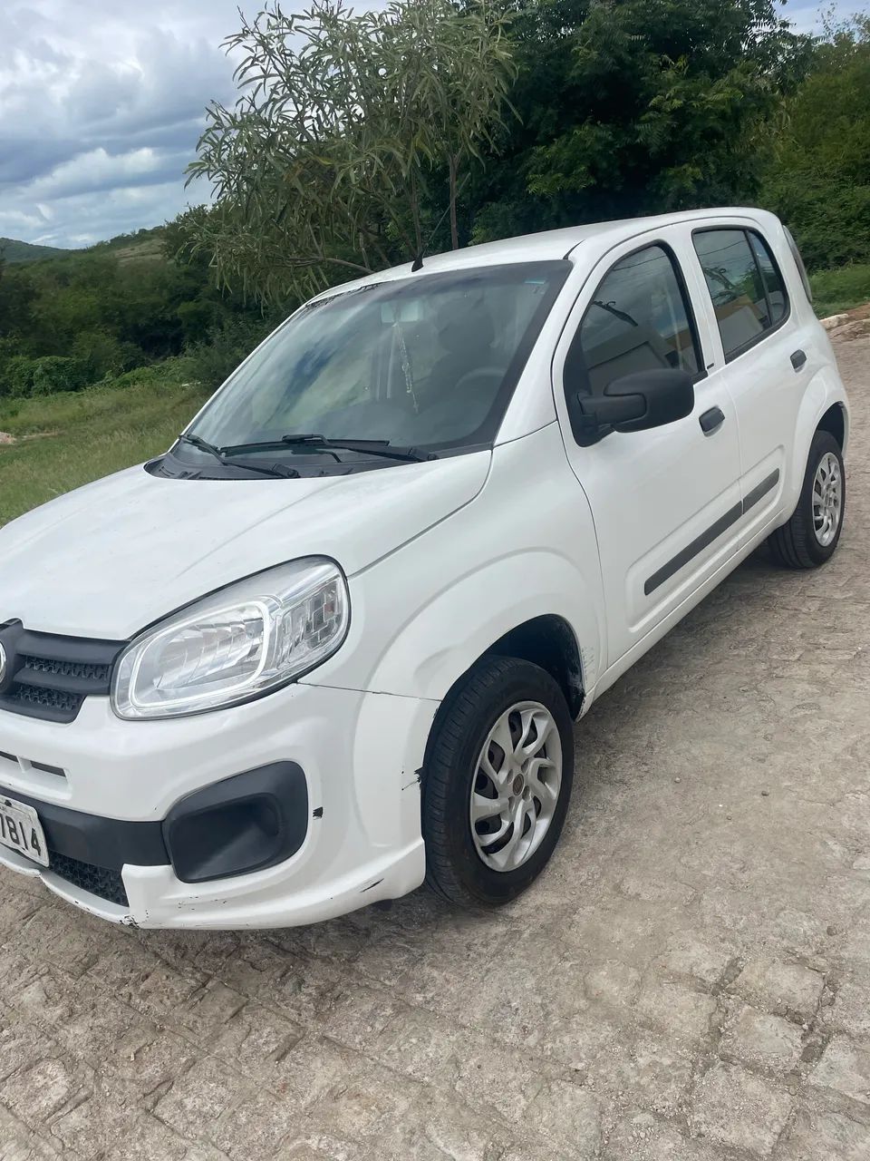 Fiat Uno Attractive 1.0 EVO Fire Flex 8V 5P 2016 - Foto 2