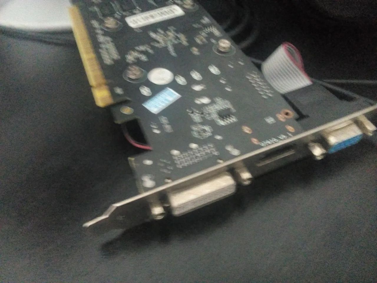GT 610 2GB - Foto 2