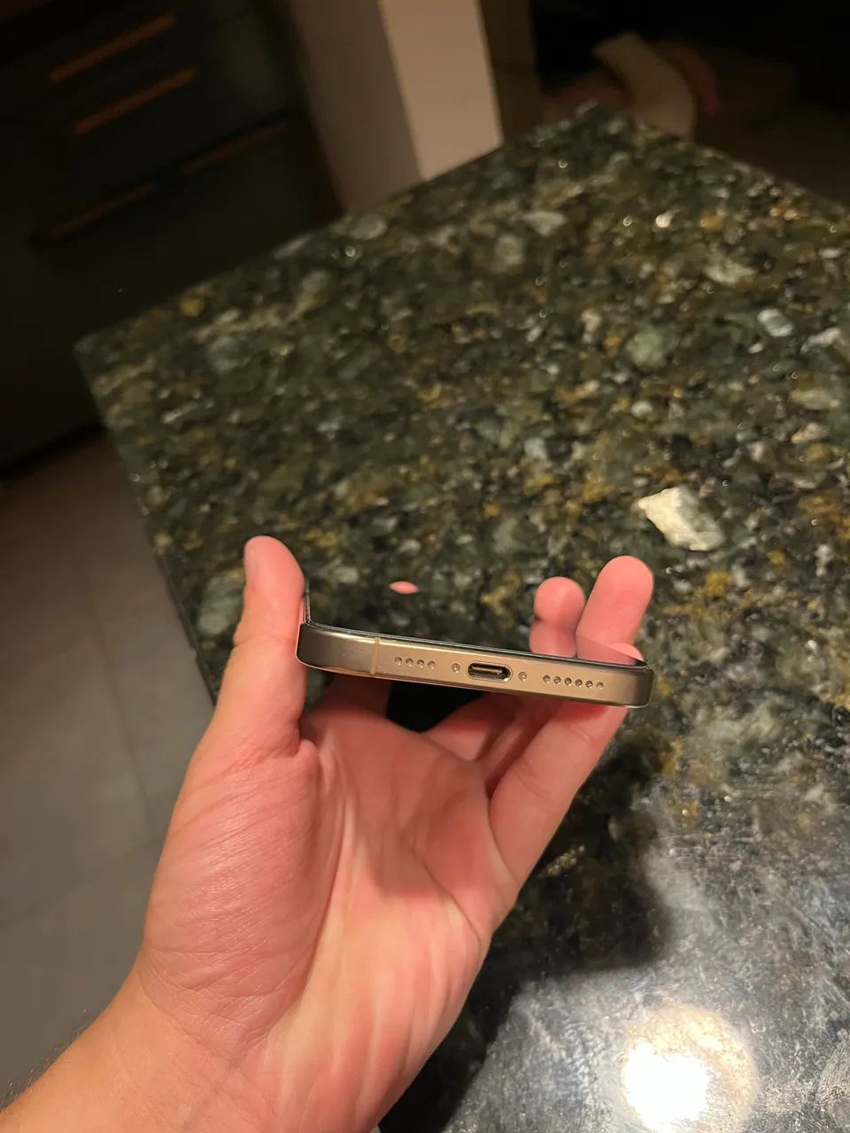 Iphone 16 pro max 93%  - Foto 5