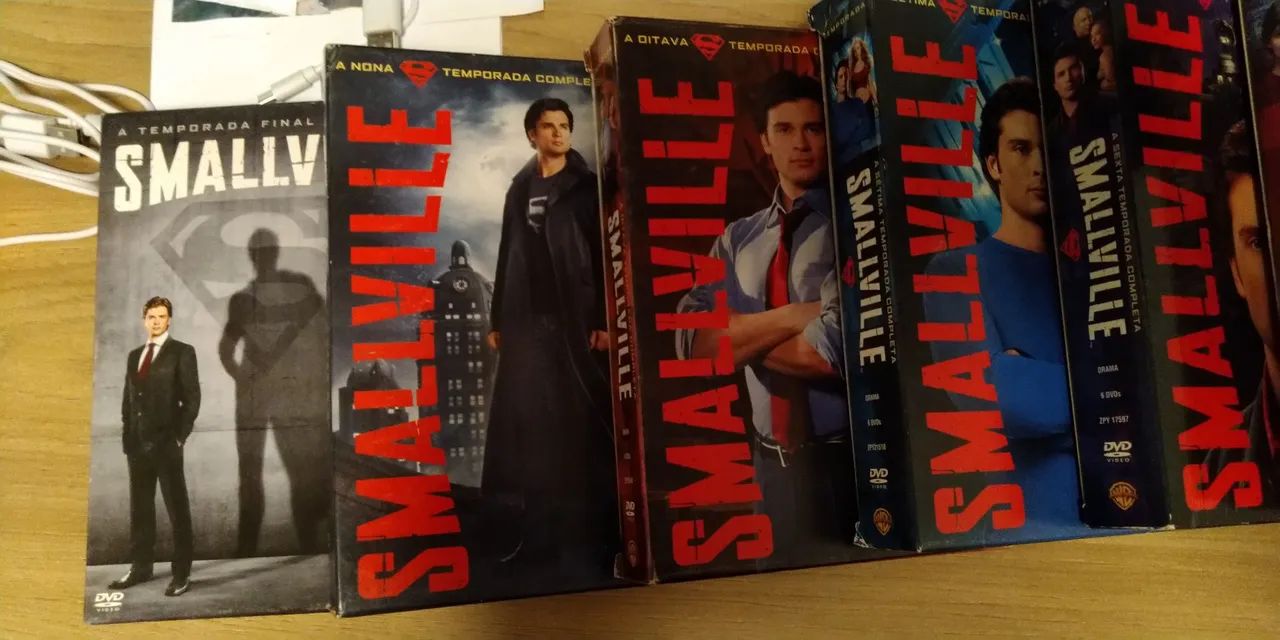 Coleção DVDs Smallville - Completo  - Foto 3