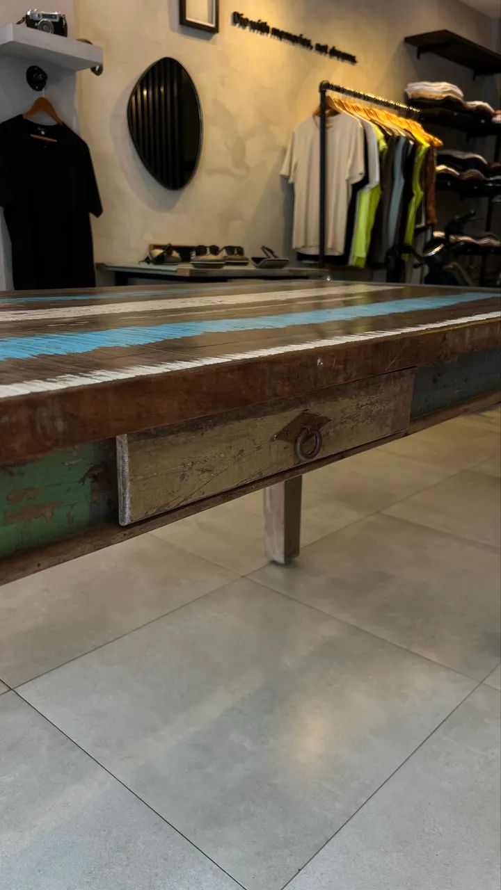 Mesa de madeira maciça  - Foto 3