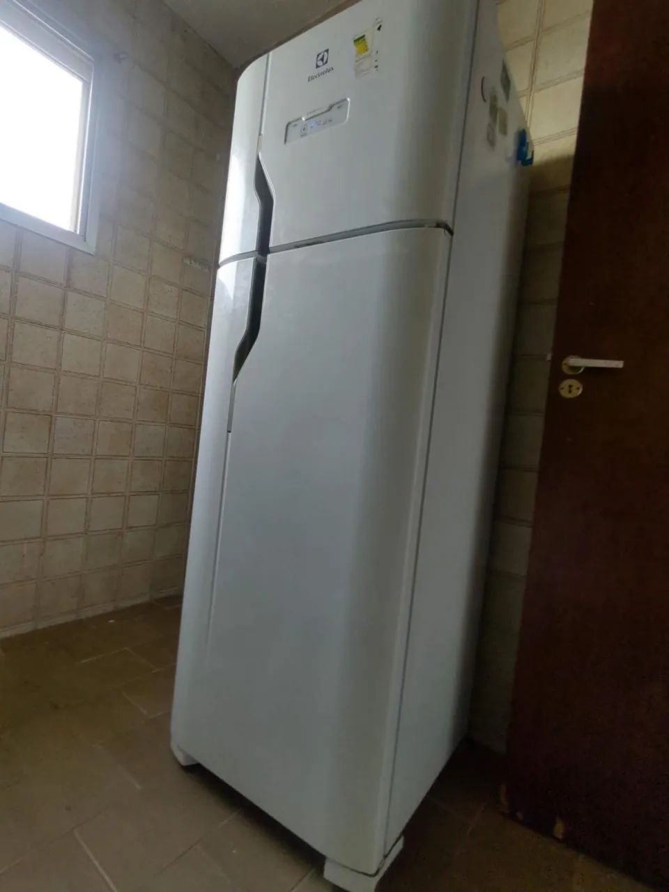 Geladeira Electrolux à venda  - Foto 2