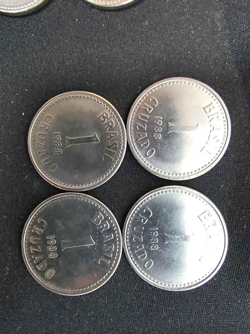 Lote moedas de 1 cruzado 1986,87 e 88 - Foto 2