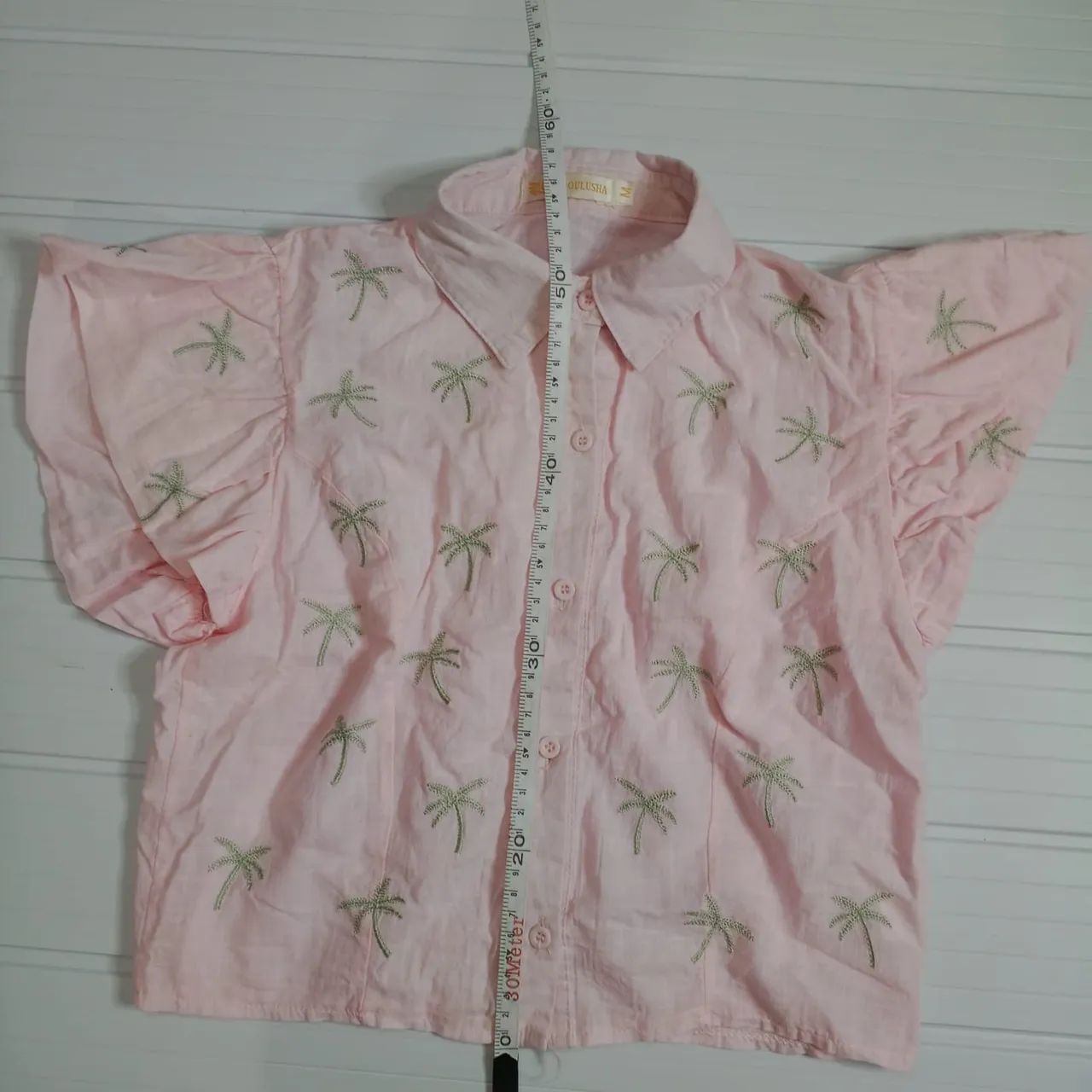 Camisa rosa tamanho P camisa meia manga estampada camisa rosa feminina usada - Foto 3