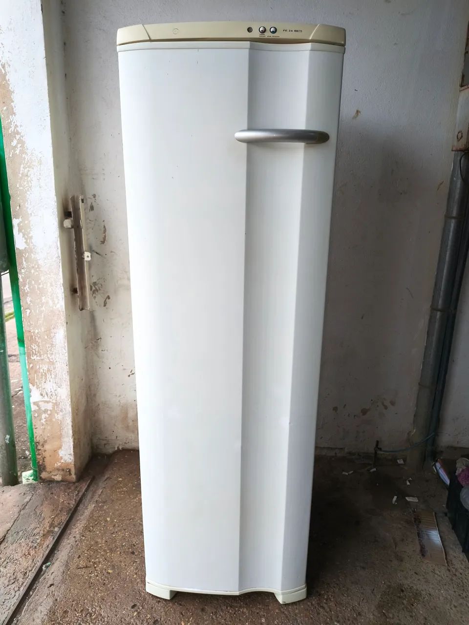 Freezer vertical 203 litros  - Foto 2